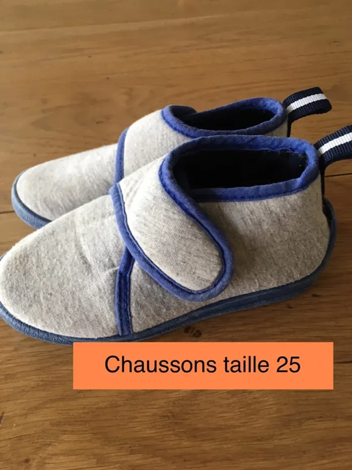 Chaussons taille 25