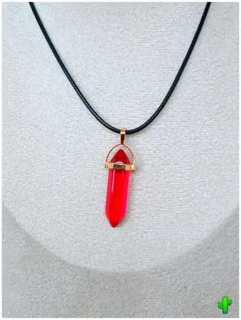 Collier pendentif rouge hexagonale sur cordon tendance