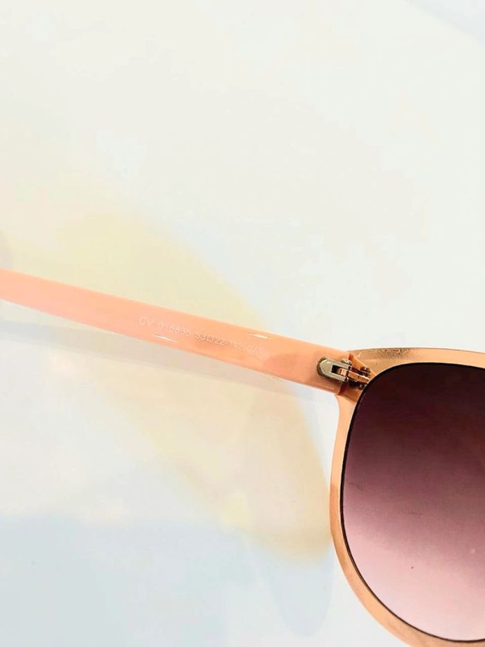 Lunette de soleil femme rose et dorée verres dégradés UV protection catégorie 3 - photo numéro 6