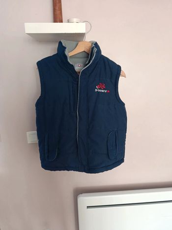 Doudoune sans manche a capuche basic one 12 ans