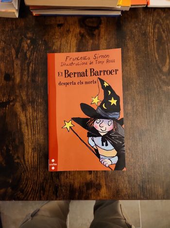 Livre: El Bernat Barroer desperta els morts