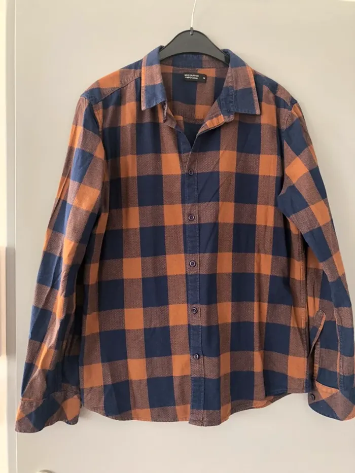 Chemise à carreaux