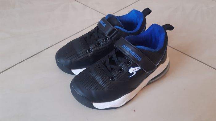 Basket AIRNESS T30 7€ - photo numéro 2