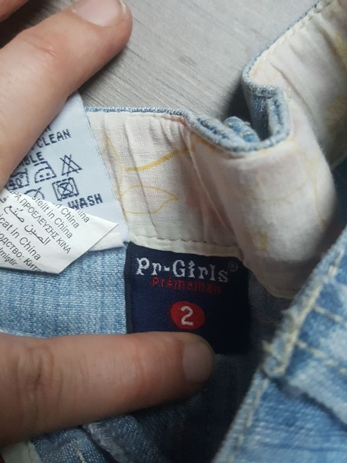 Pantalon en jeans taille 2 ans - photo numéro 2