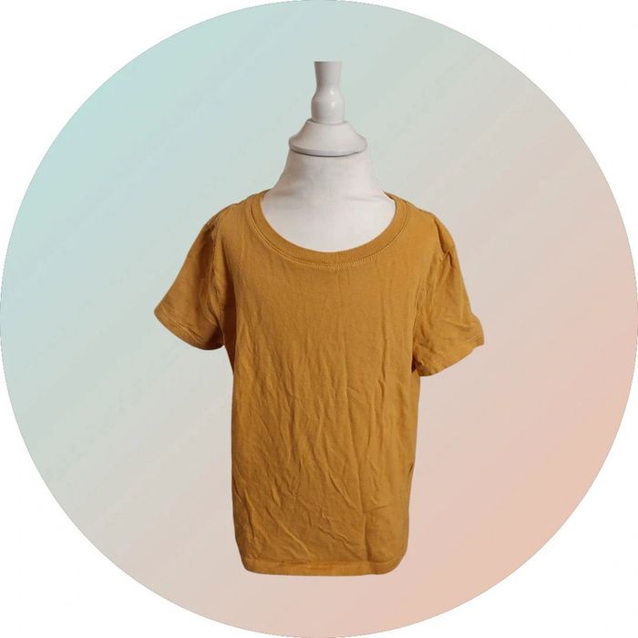 Tee-shirt uni couleur moutarde taille 8 ans