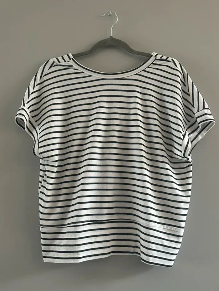 T-shirt dos, dénudé