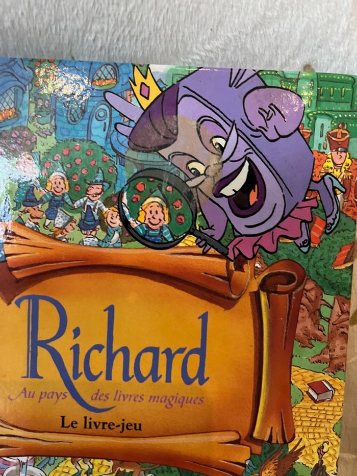 Cherche et trouve Richard au pays des livres magiques - photo numéro 2