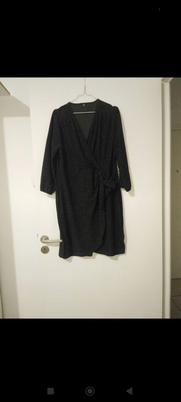 Robe noire pailleté