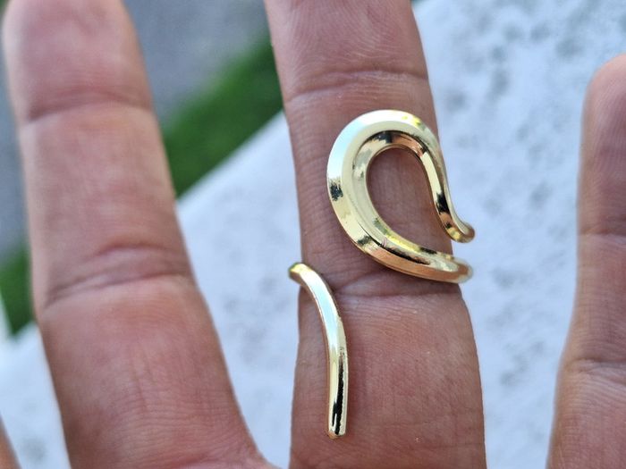 Bague Ouverte Dorée en acier inoxydable, Motif moderne Bague design ouvert Ajustable bague Pour elle - photo numéro 5
