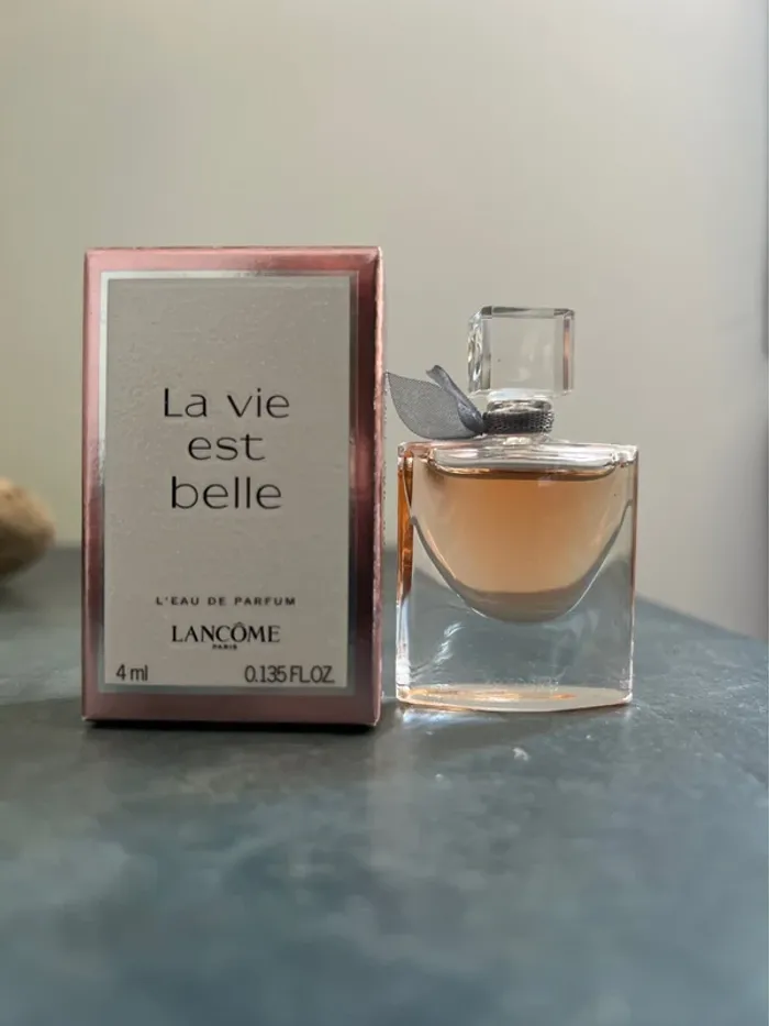 Miniature neuve La Vie Est Belle