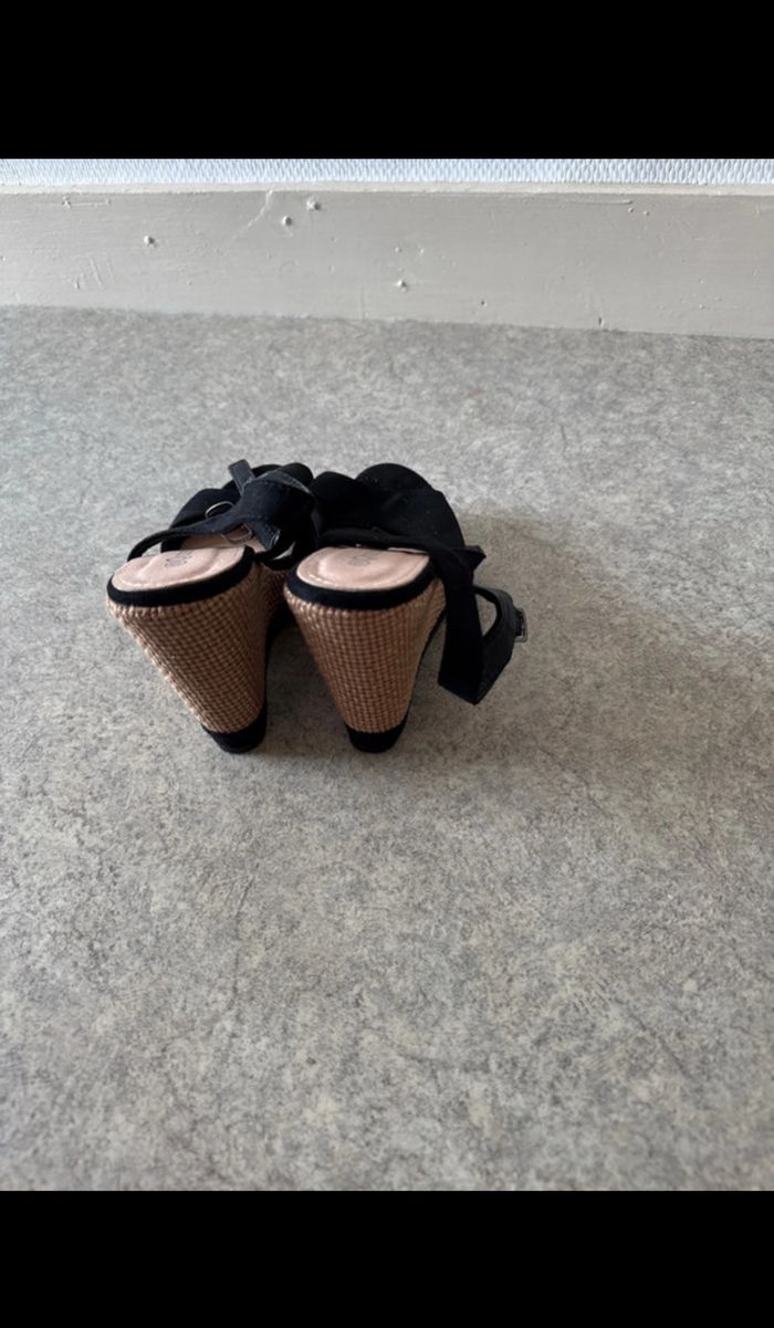 Chaussure à talon compensées femme - photo numéro 3