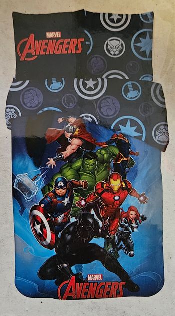 Parure de lit simple (housse de couette + taie d'oreiller) - Marvel Avengers