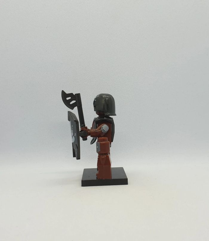 💍 Figurine Le Seigneur des Anneaux - Uruk-Hai - (Style Lego) 💍 - photo numéro 2