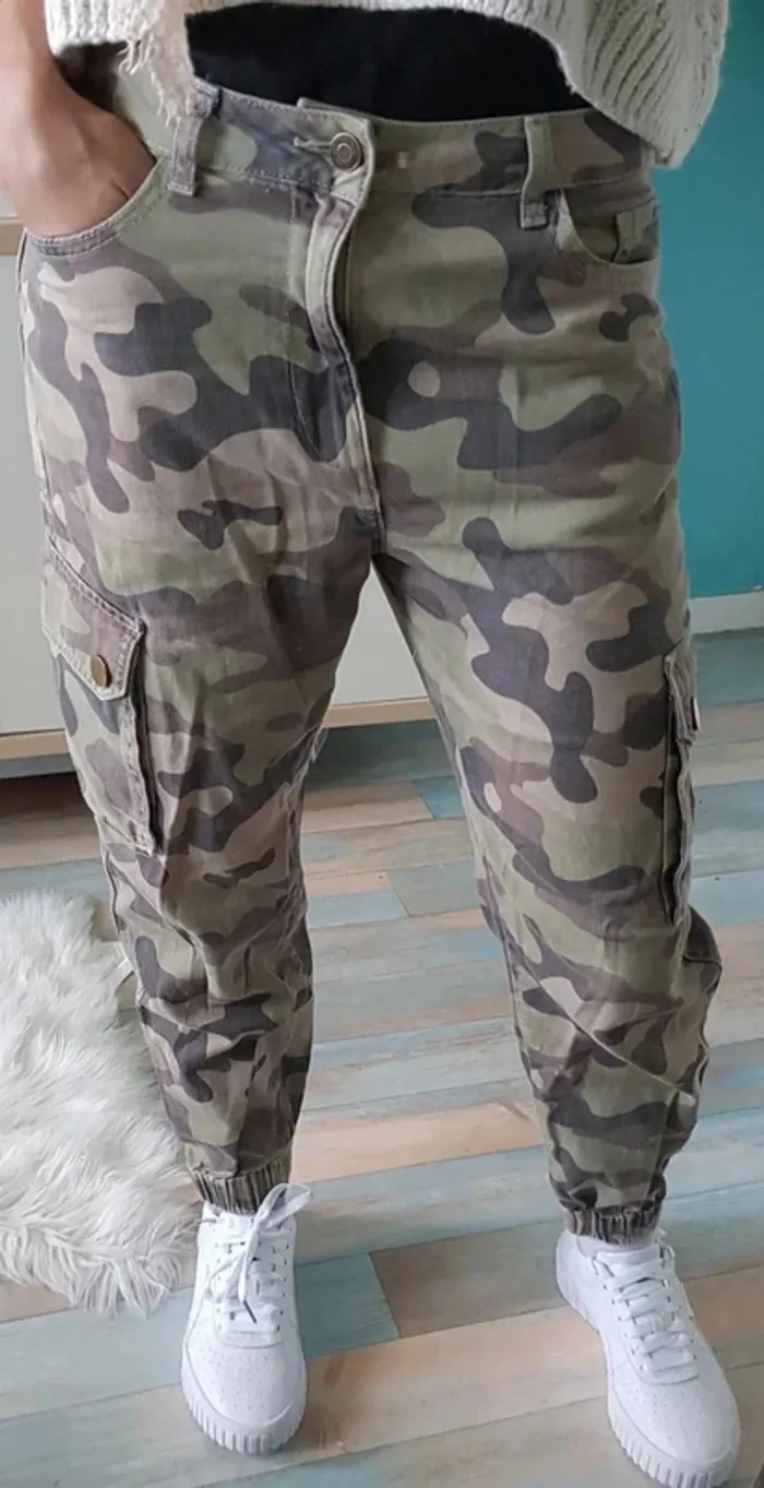 Pantalon newlook militaire kaki taille 38 excellent état - photo numéro 2
