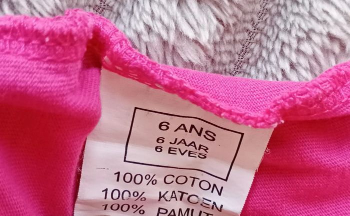 Débardeur Hello Kitty 6 ans - photo numéro 2