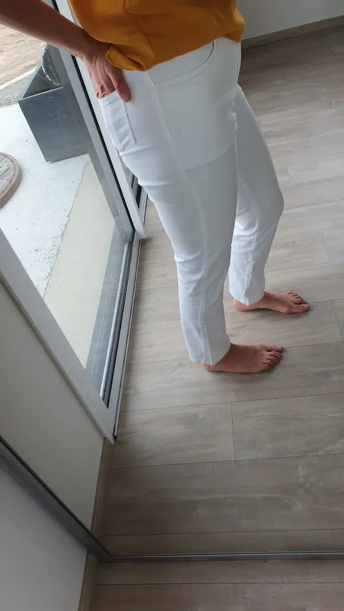 Pantalon blanc - photo numéro 2