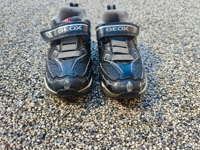 Geox marvel noir taille 26