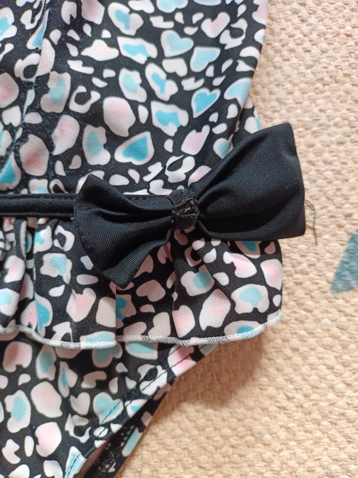 Maillot de bain noir coeur petit noeud 4 ans - photo numéro 2