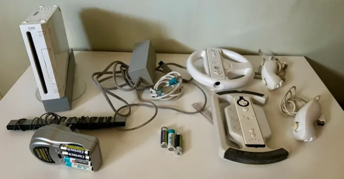 Console wii + jeux - photo numéro 2