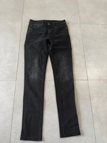 Jean noir American Eagle, très bon état, 38x100cm