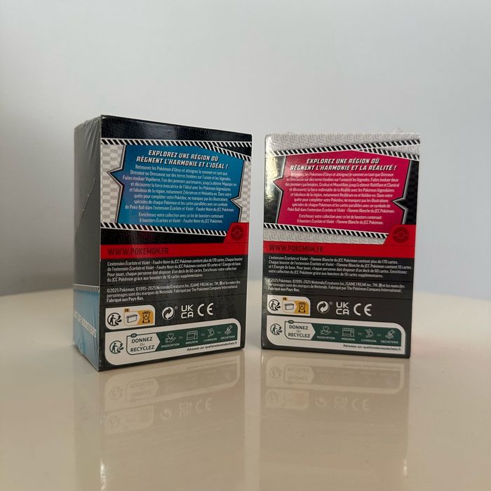 Pokémon :2x  Bundle EV10.5 - Flamme Blanche & Foudre Noire - photo numéro 2