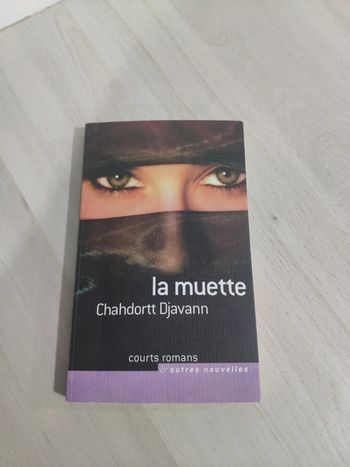 Livre poche La muette Djavann courts romans et autres nouvelles