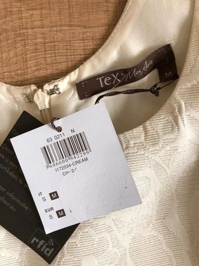 Robe blanche brillante neuve sans manches Tex by Max Azria taille M - photo numéro 15