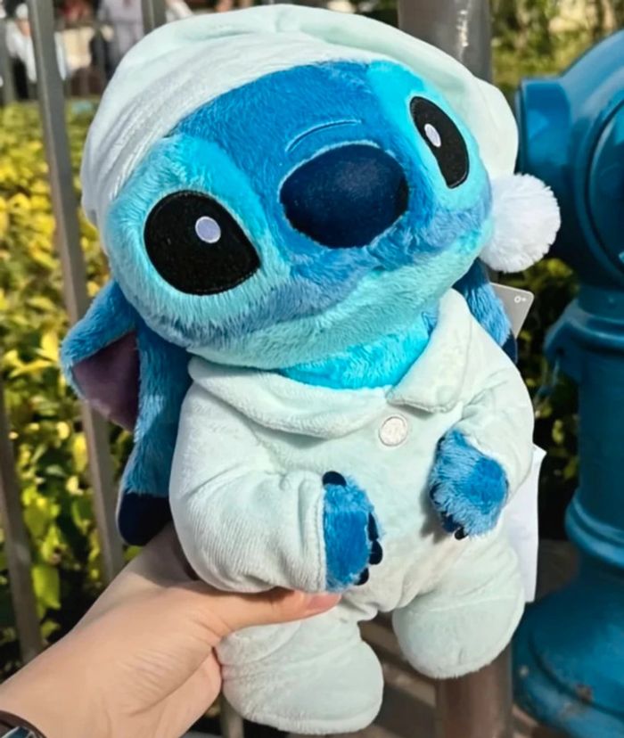 Peluche stitch en pyjama Disney - photo numéro 7