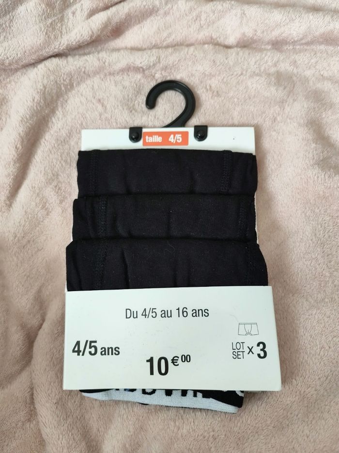 Lot de 3 boxers, 4/5 ans đŁ