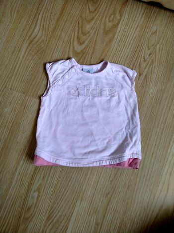 Tee shirt rose. Adidas. Bébé 18 mois