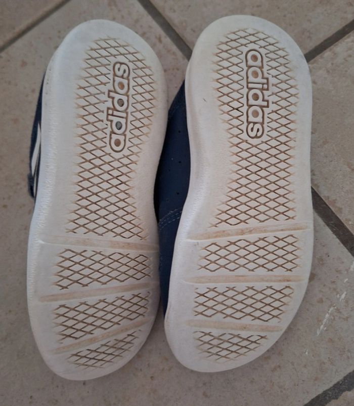 Basket Adidas 27 - photo numéro 4