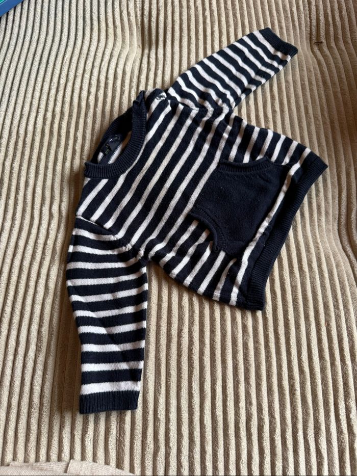 Lot 2 jeans et 1 pull - photo numéro 3