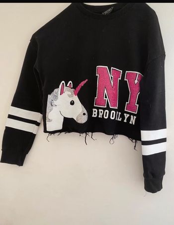 Pull croc top
