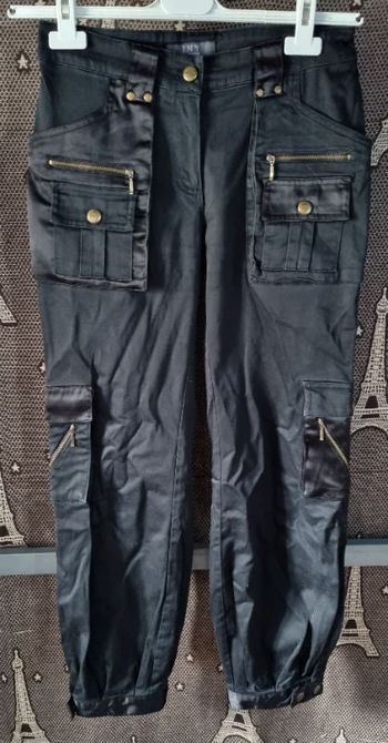Pantalon noir multiples poches style cargo taille 38