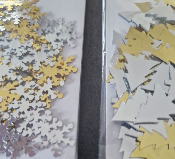 Confettis de table - plusieurs modèles - NEUFS - photo numéro 3