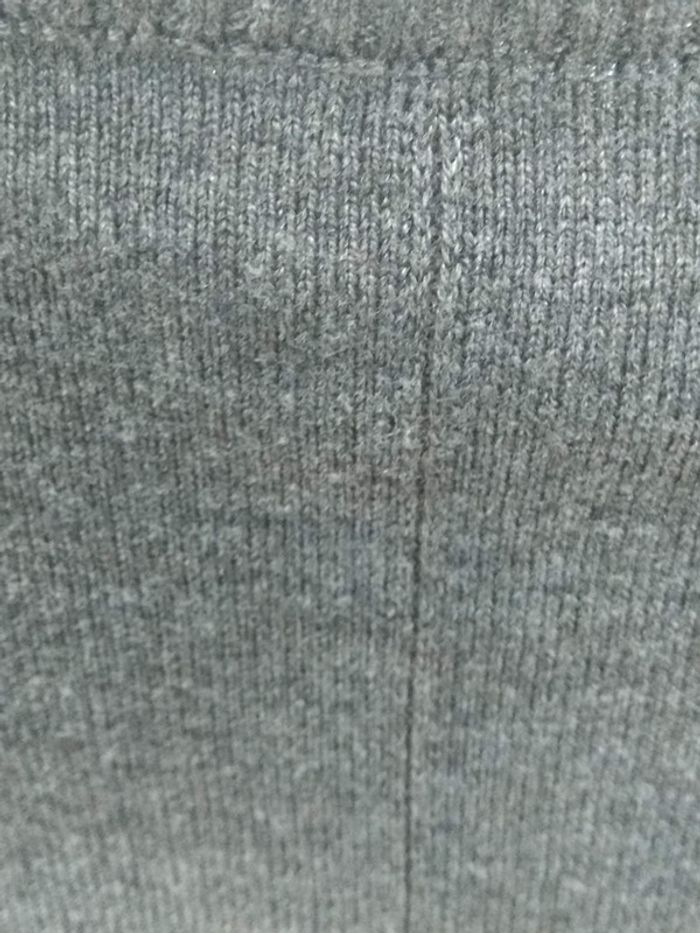 Pull gris coutures apparentes - photo numéro 8