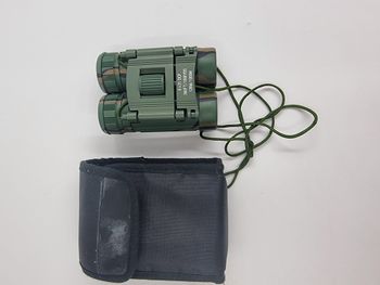 Petite paire de jumelle couleur treillis militaire