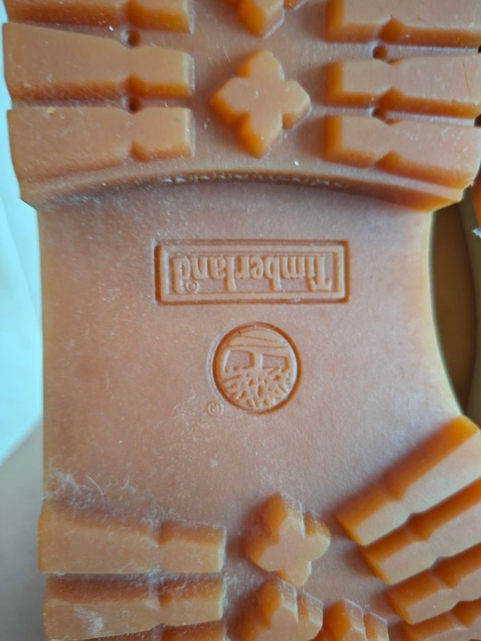 Chaussures timberland Taille 33 très bon état - photo numéro 6
