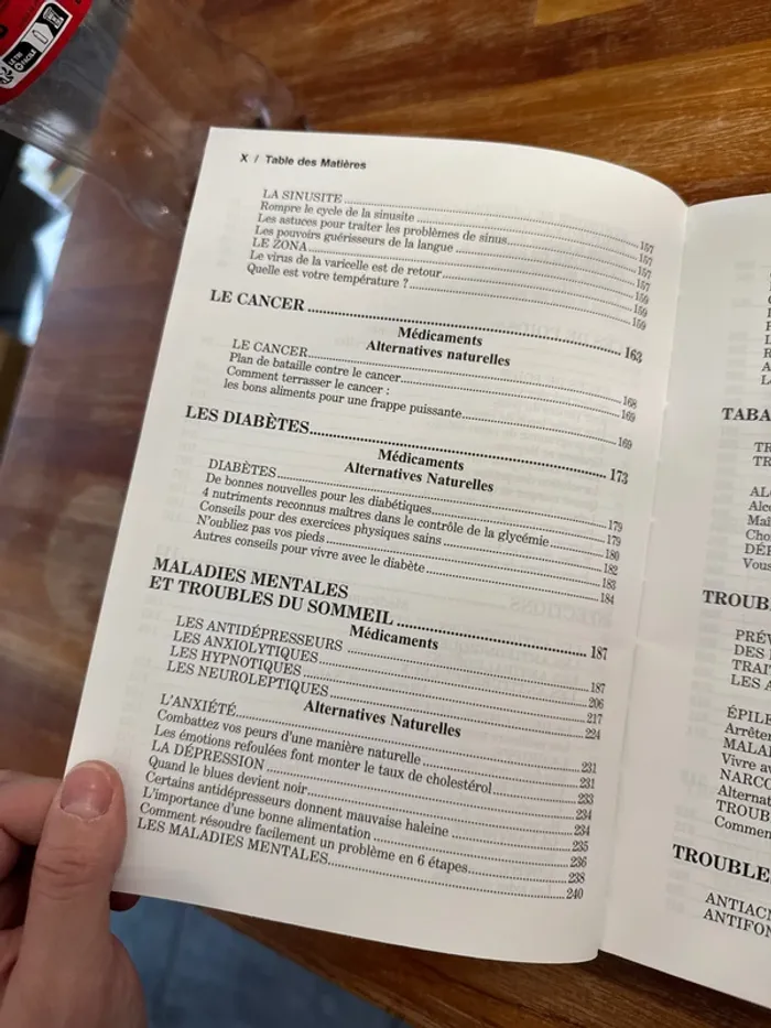 Livre le guide de 601 médicaments ce qu’ils font leur effet secondaire et leur alternative naturel - photo numéro 9