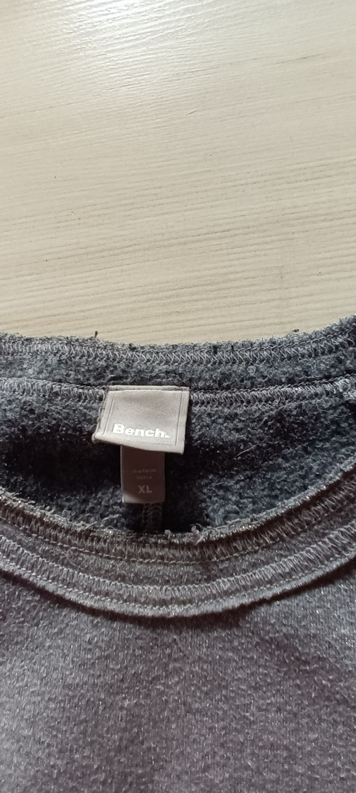 Très beau sweat - photo numéro 5