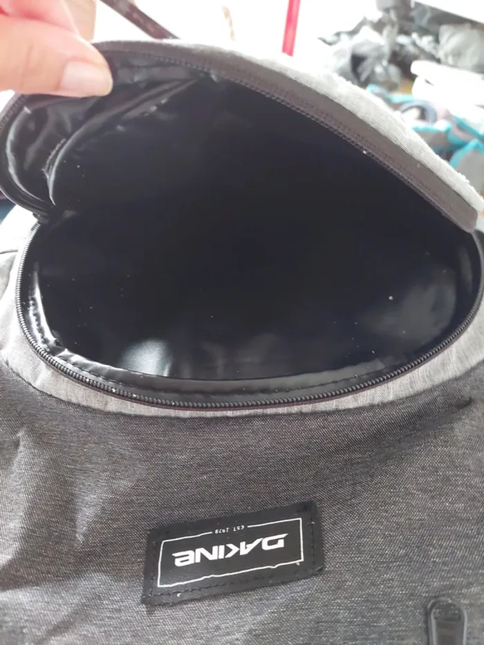 Sac à dos (cartable) Dakine gris clair - photo numéro 8
