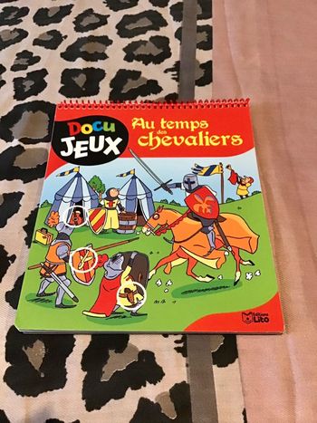 Livre multi activités Au temps des chevaliers