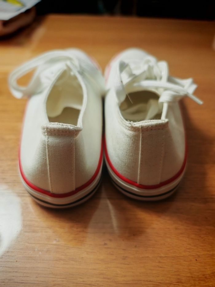 Tennis blanches - photo numéro 2