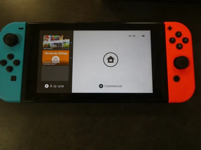 Console Nintendo Switch NEON - photo numéro 2