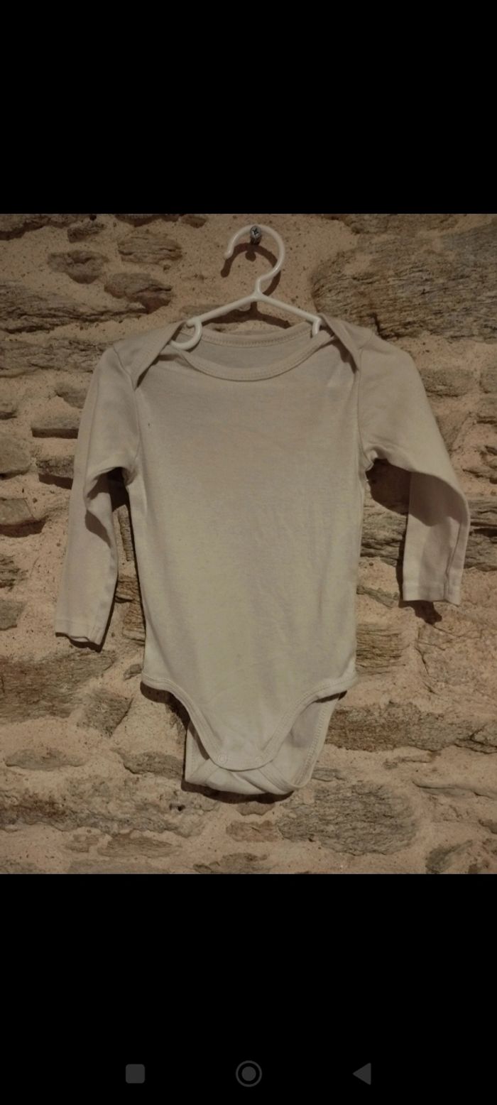 Lot 10 bodies, taille 6mois, collection 2025 - photo numéro 10