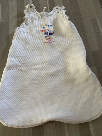 Gigoteuse bébé fille