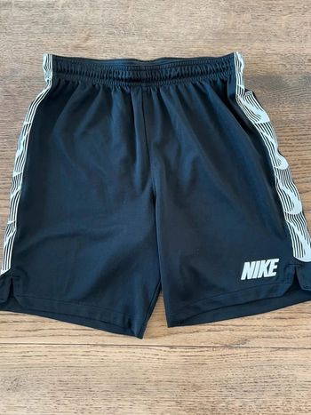 Short Nike noir