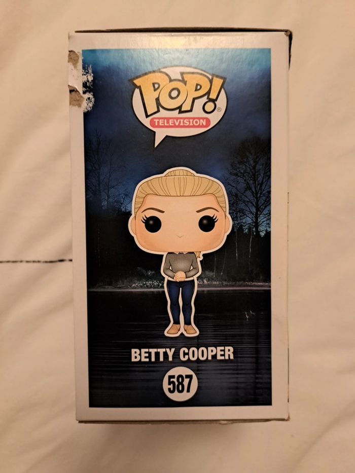 Figurine Funko Pop Betty Cooper (Serie Riverdale) - photo numéro 11
