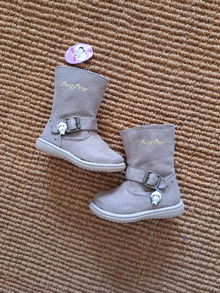 Bottes fille Betty Boop neuves 20 taupe marron - photo numéro 6