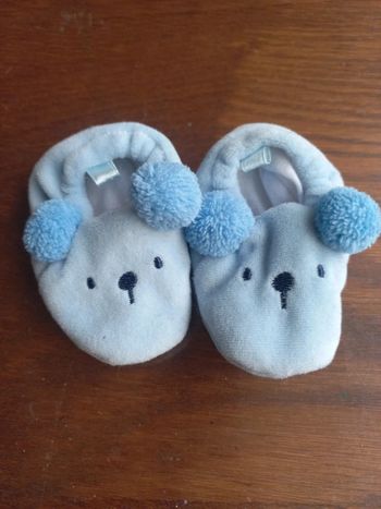 Chausson bleu  nouveau né